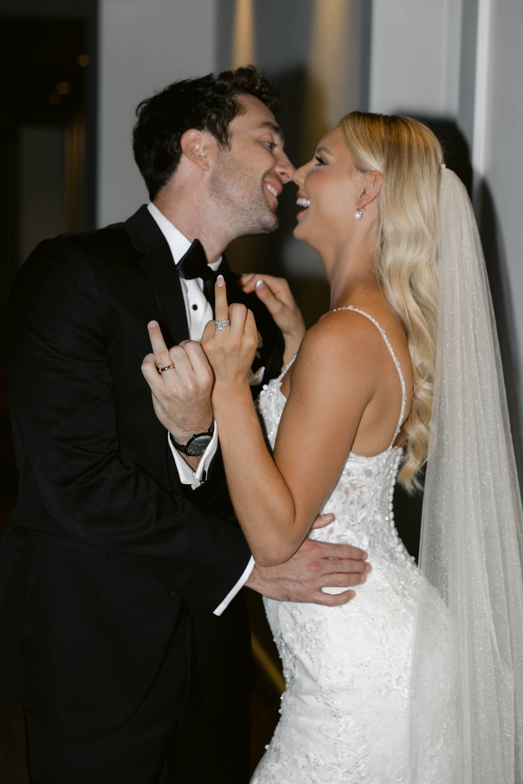Waltz Length Wedding Veil, Raw Edge Ballet Bridal Veil  display picture 1