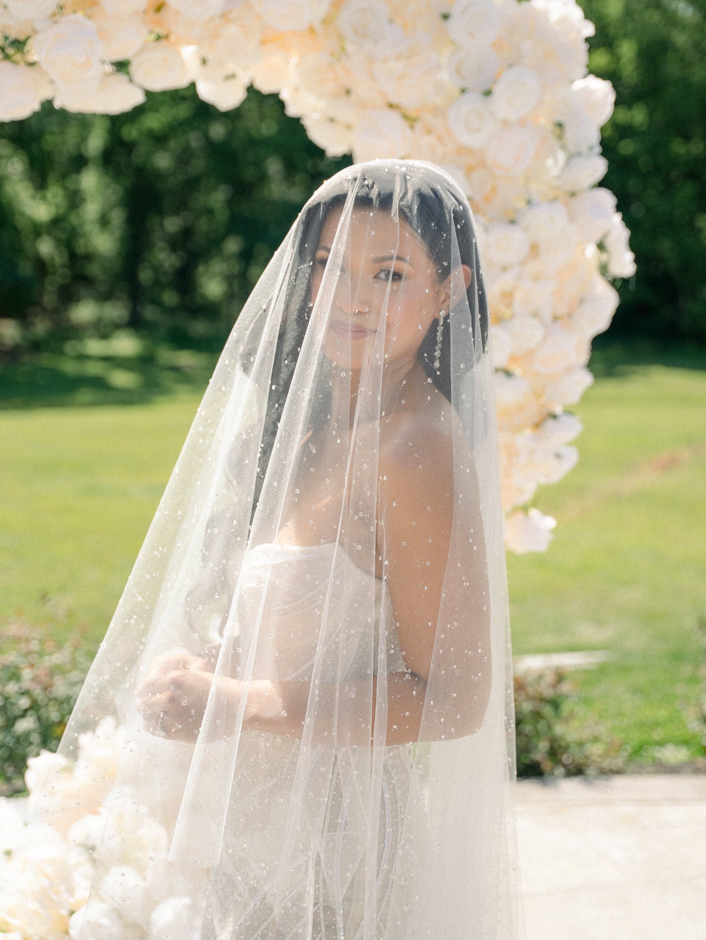 Ivory Dew Drop Wedding Veil, Sofia Richie Resin Droplet