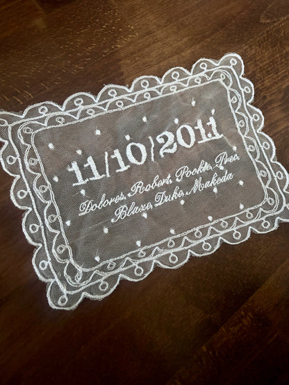 wedding handkerchief in lace with embroidery on tulle