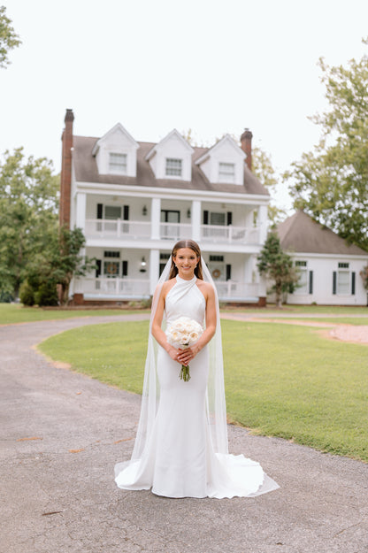 historic mansion wedding with silk tulle wedding veil and white rose bouquet