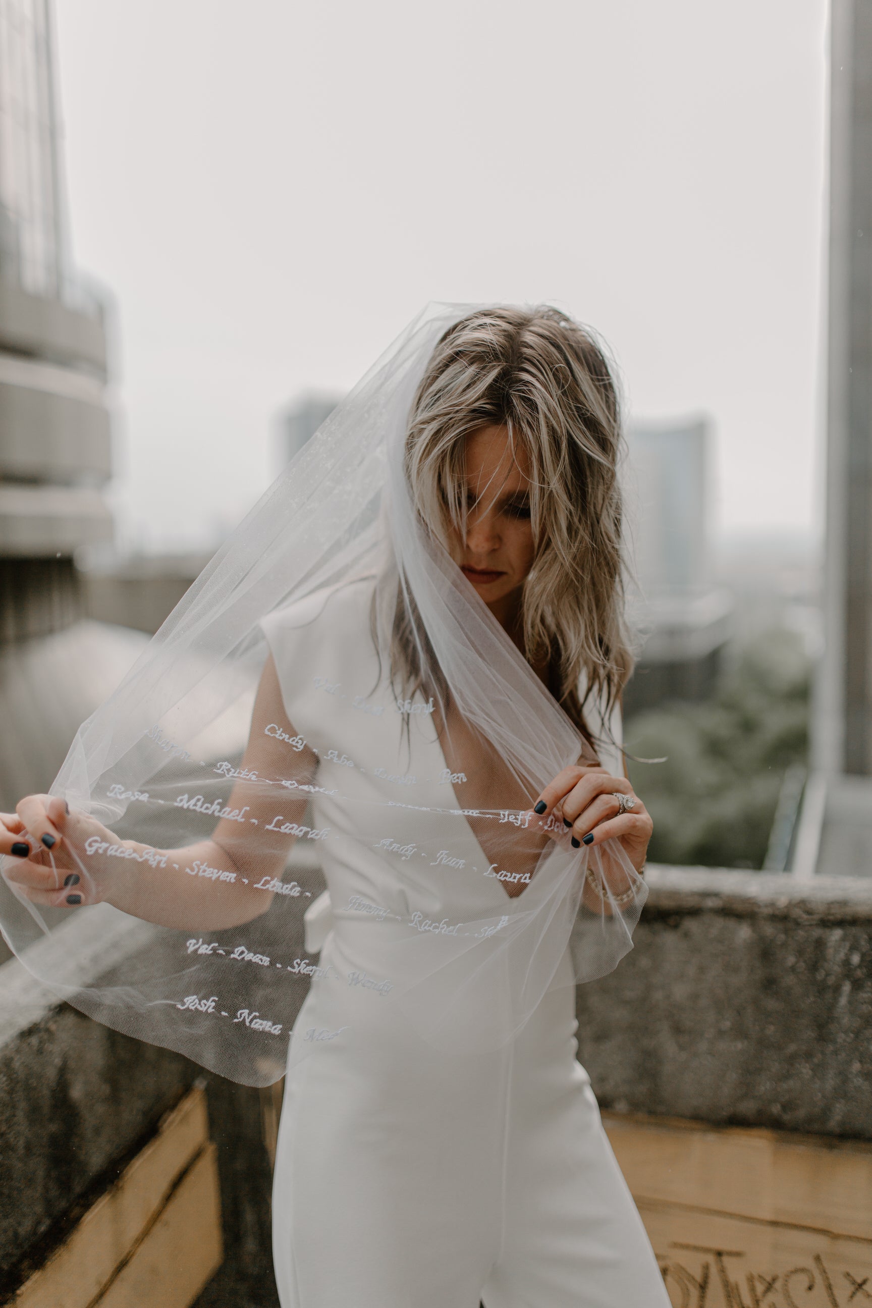 veil for short wedding dress Embroidered Short Bridal Veil with Names, Monogram Wedding Veil White / Fingertip 38-40 inch